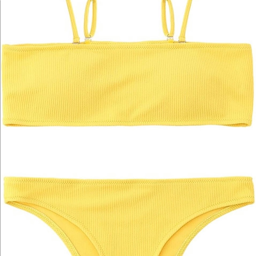 Yellow Swimsuit - Picture 6 of 8
